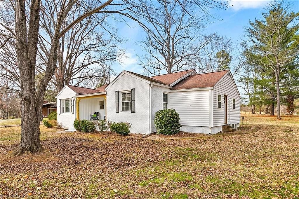 1385 Bridgton Rd Winston Salem, NC 27127 - Thumbnail 3