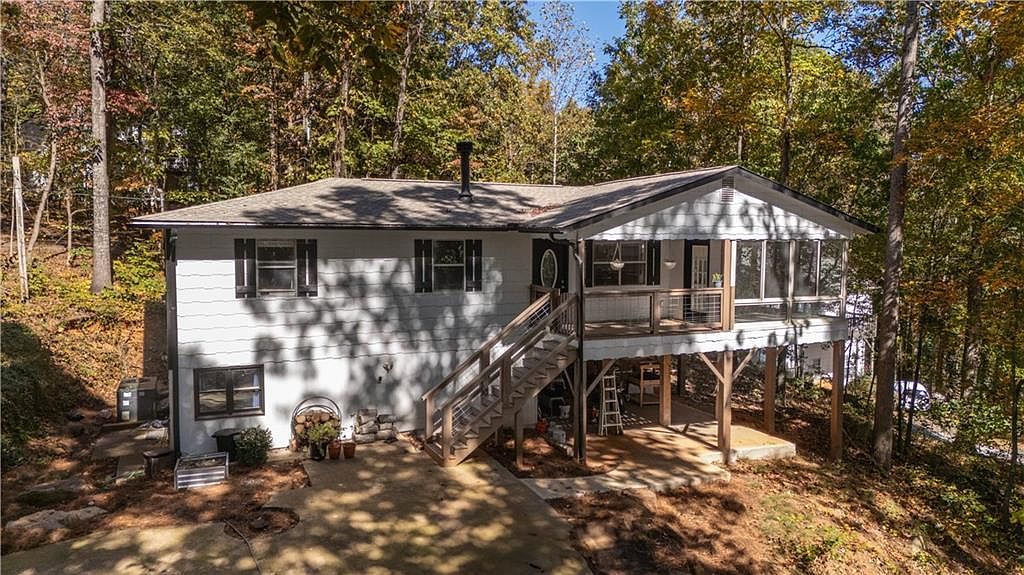 5670 Lakeview Ct Gainesville, GA 30506 - Thumbnail 3