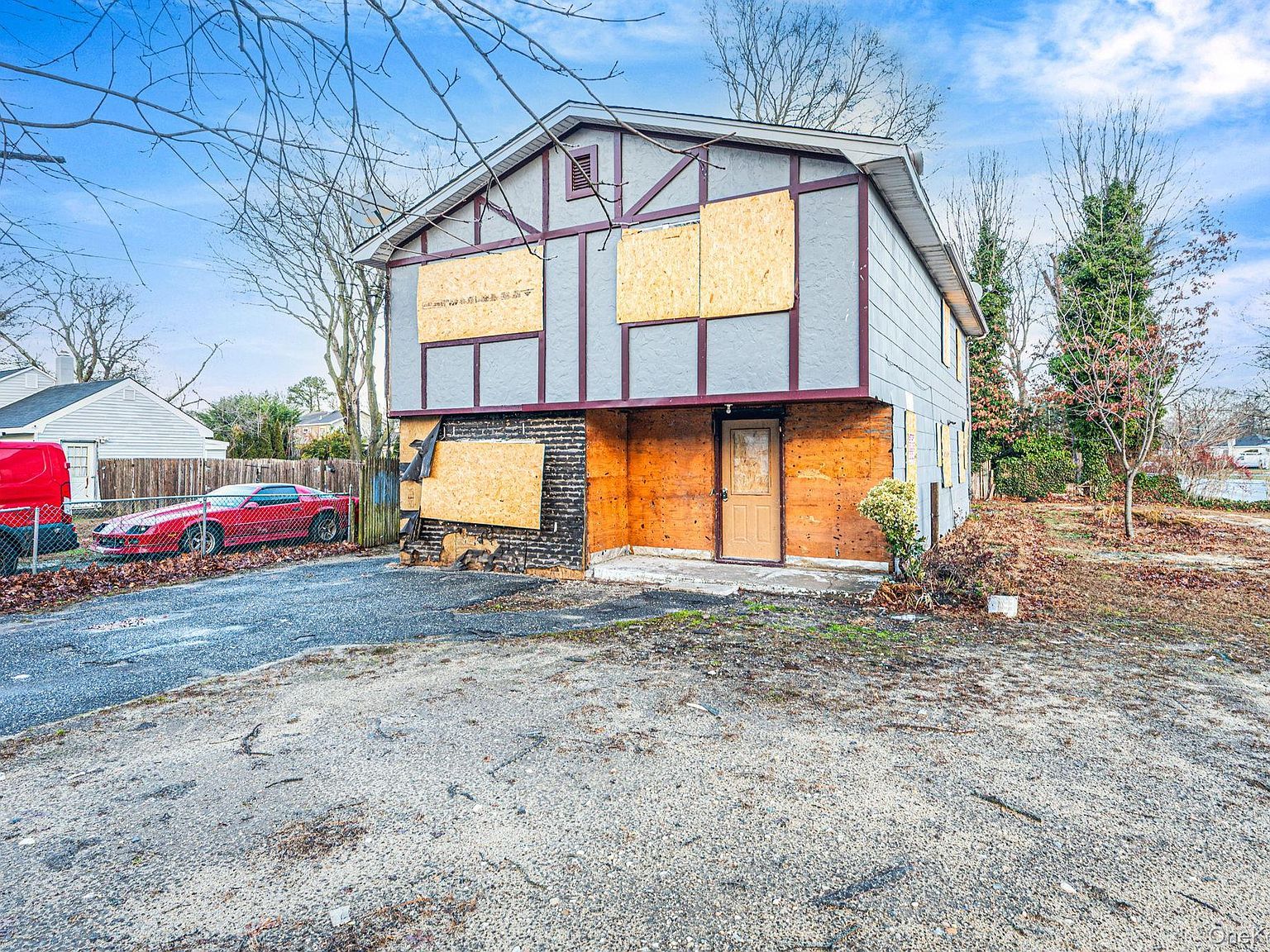 53 Hounslow Rd Shirley, NY 11967 - Thumbnail 3