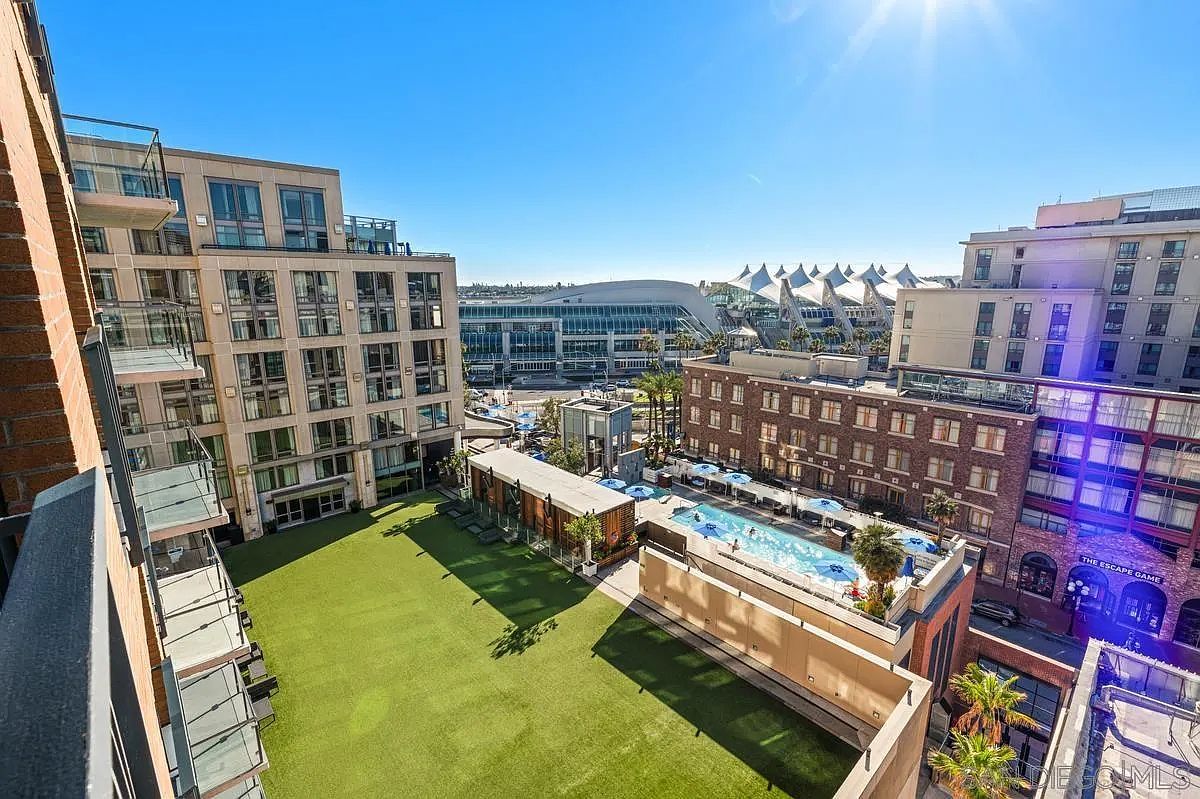 207 5th Ave #1043 San Diego, CA 92101 - Thumbnail 3