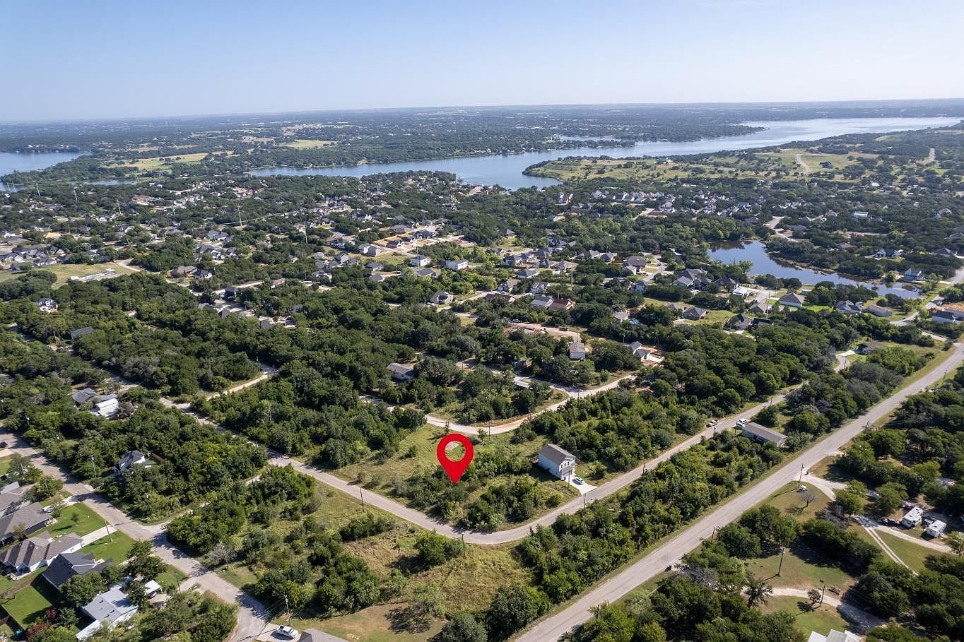 5652 Black Pine Cir Granbury, TX 76048 - Thumbnail 3