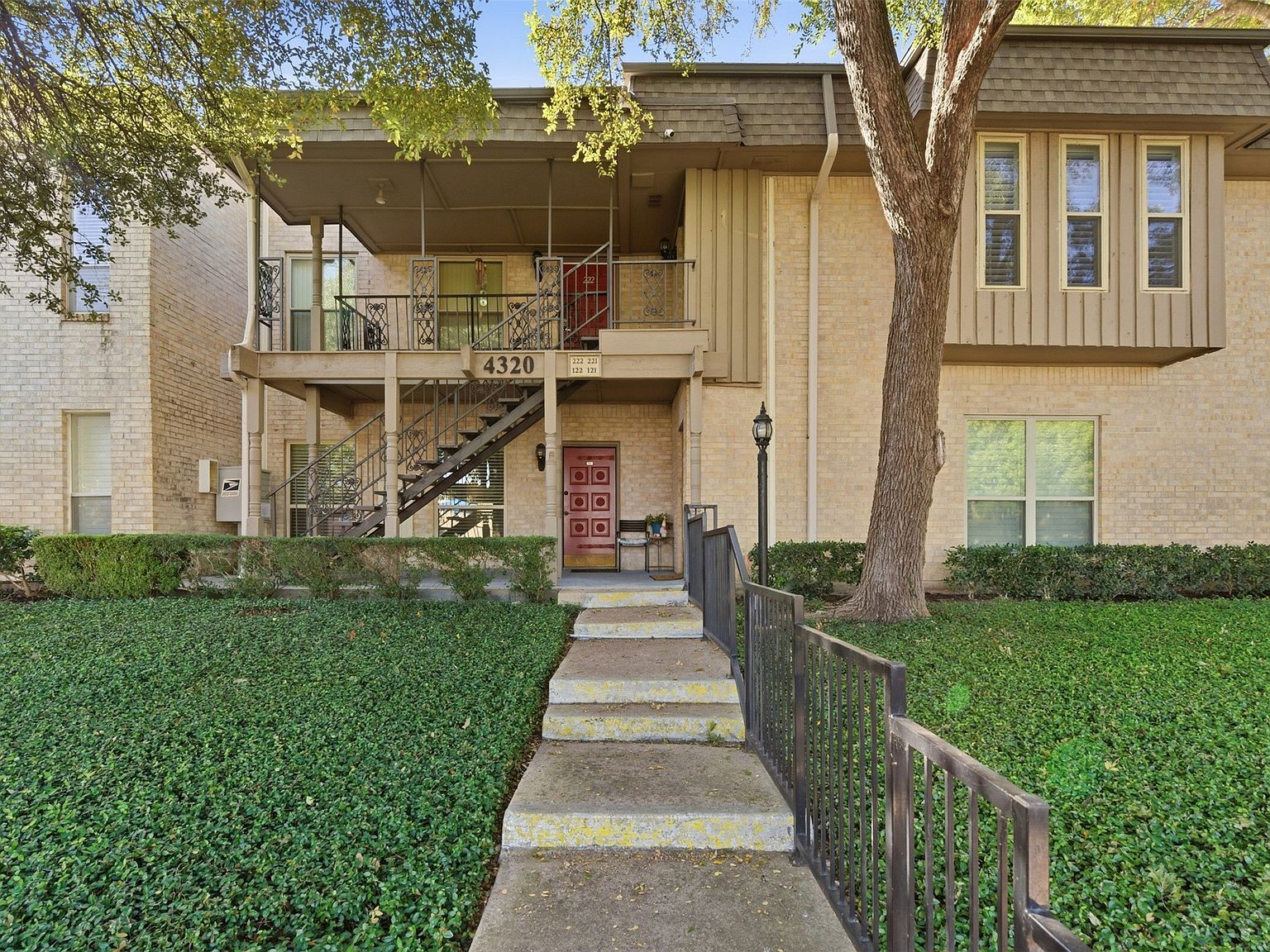 4320 Bellaire Dr S APT 221W Fort Worth, TX 76109 - Thumbnail 3