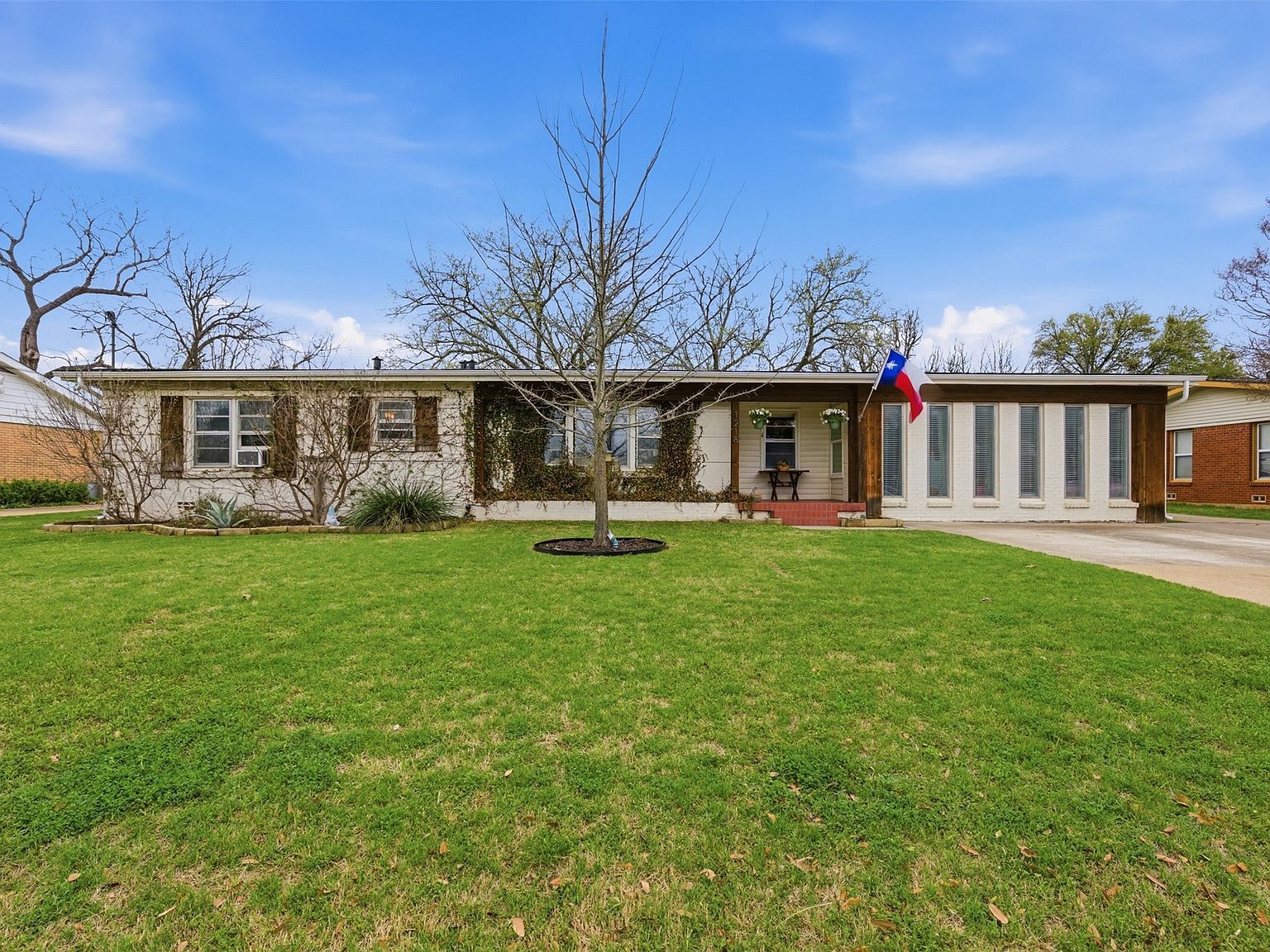 1218 Warden St Benbrook, TX 76126 - Thumbnail 3