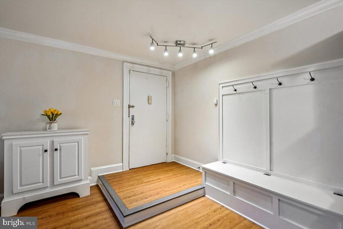 11256 Chestnut Grove Sq APT 23 Herndon, VA 20190 - Thumbnail 3