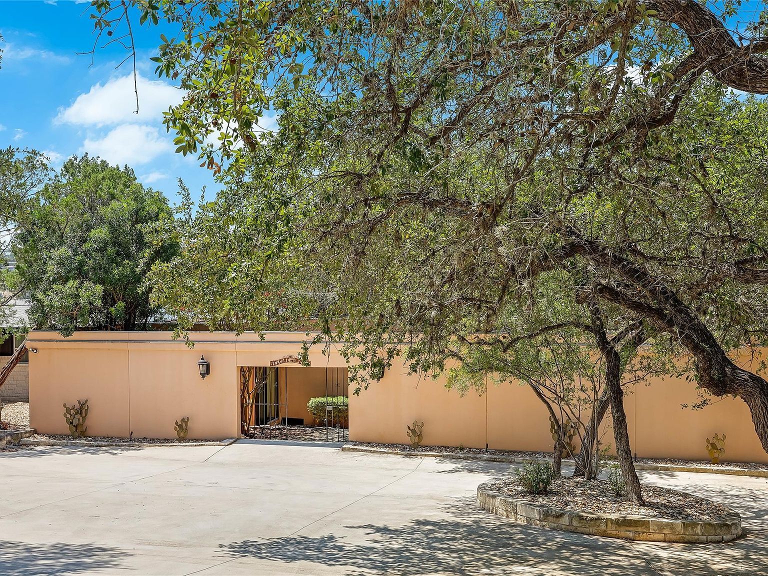 18703 Lakeland Dr Leander, TX 78645 - Thumbnail 3