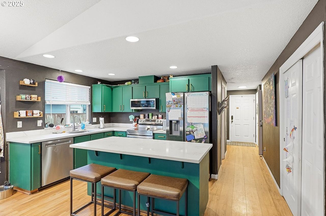 1439 SW 208th Ave Beaverton, OR 97003 - Thumbnail 3