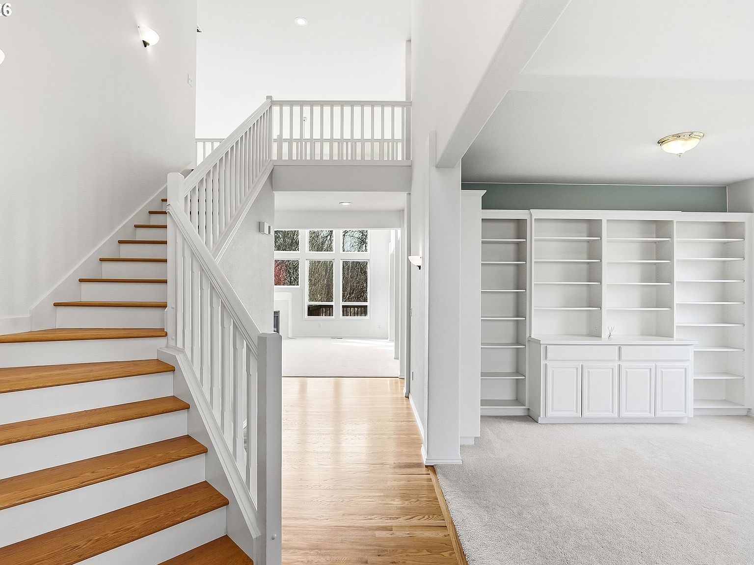 331 NE Hillwood Dr Hillsboro, OR 97124 - Thumbnail 3