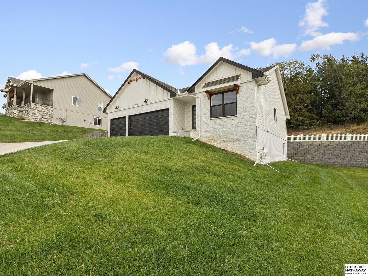 906 Southridge Dr Louisville, NE 68037 - Thumbnail 3