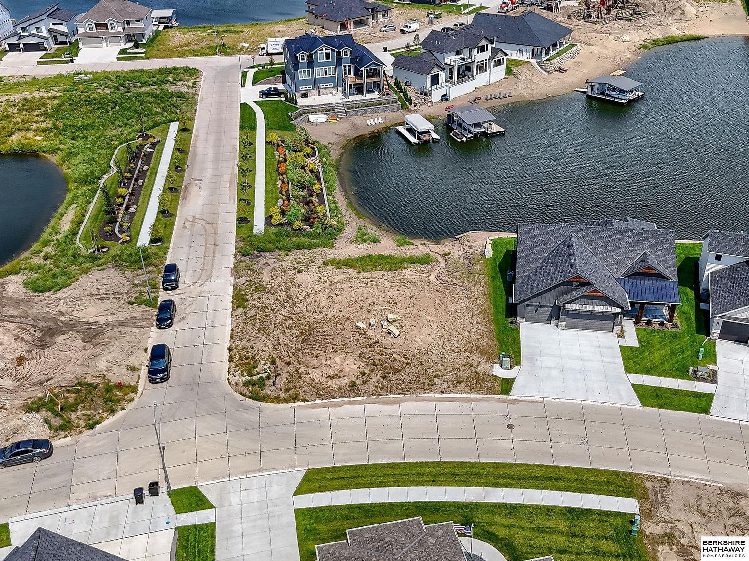 28586 Jessie Cir Valley, NE 68064 - Thumbnail 3