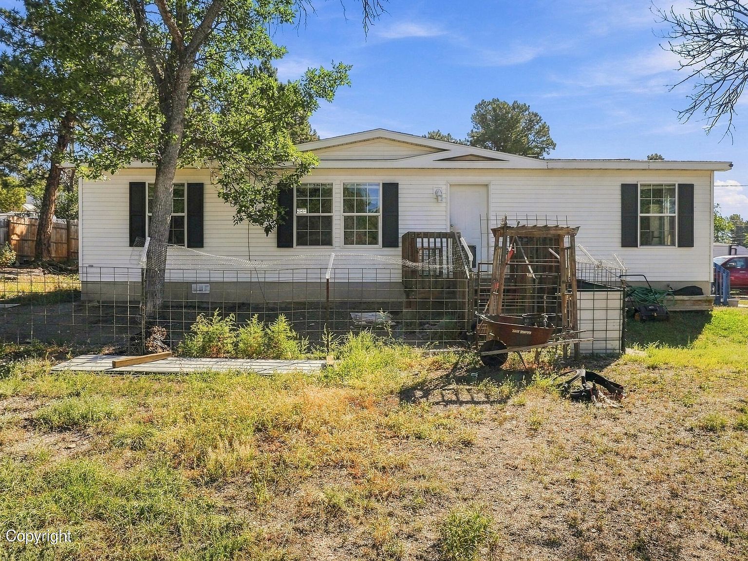 727 N Wood St Newcastle, WY 82701 - Thumbnail 3
