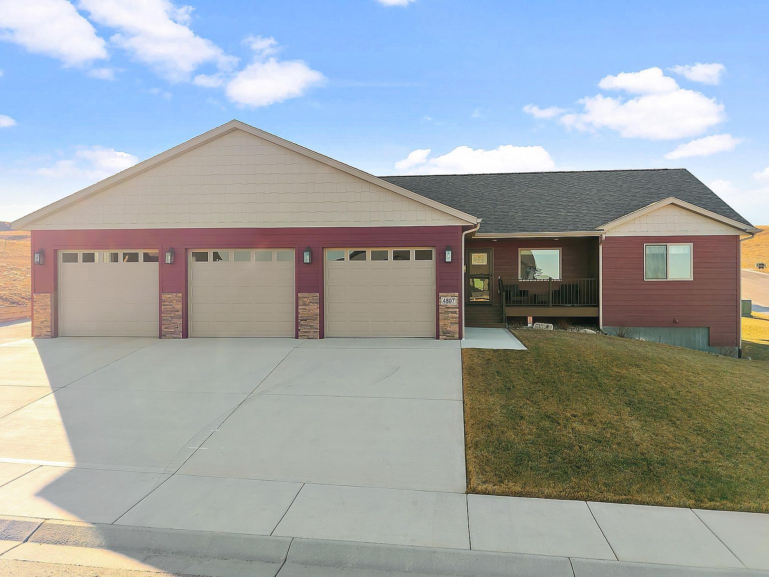 4807 Pahlmeyer Dr Rapid City, SD 57703 - Thumbnail 3