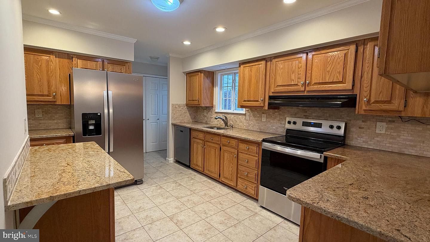 229 Washington St Fieldsboro, NJ 08505 - Thumbnail 3