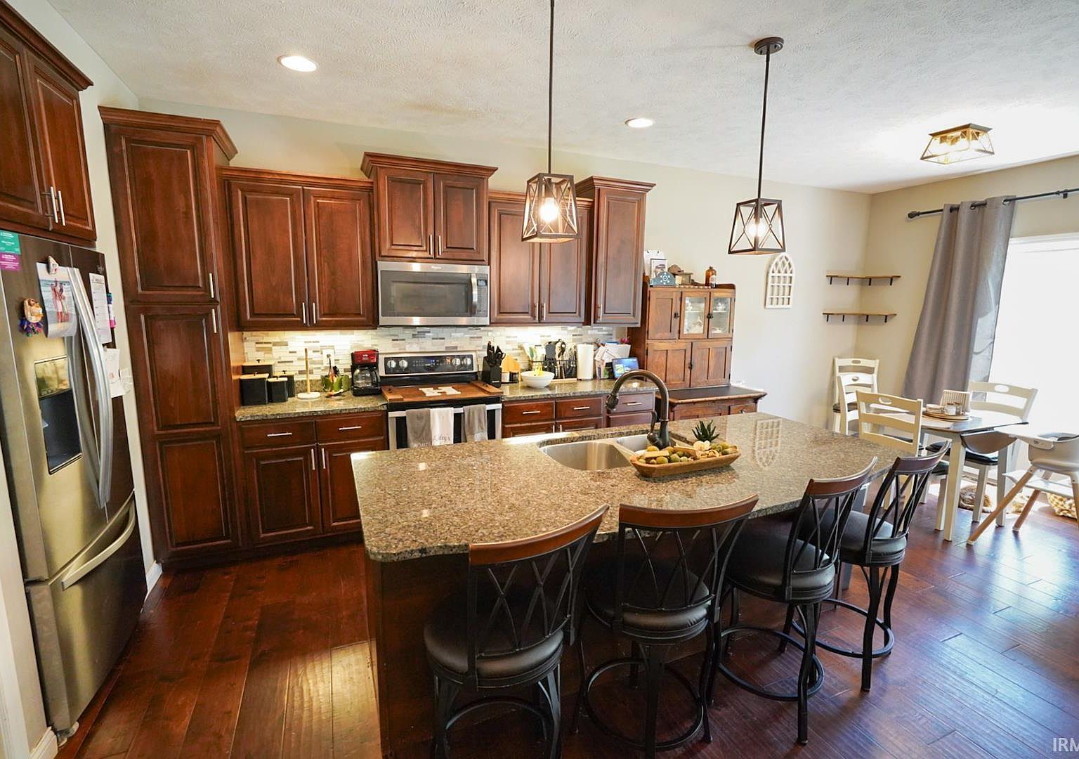 1518 Breezy Creek Dr Evansville, IN 47720 - Thumbnail 3