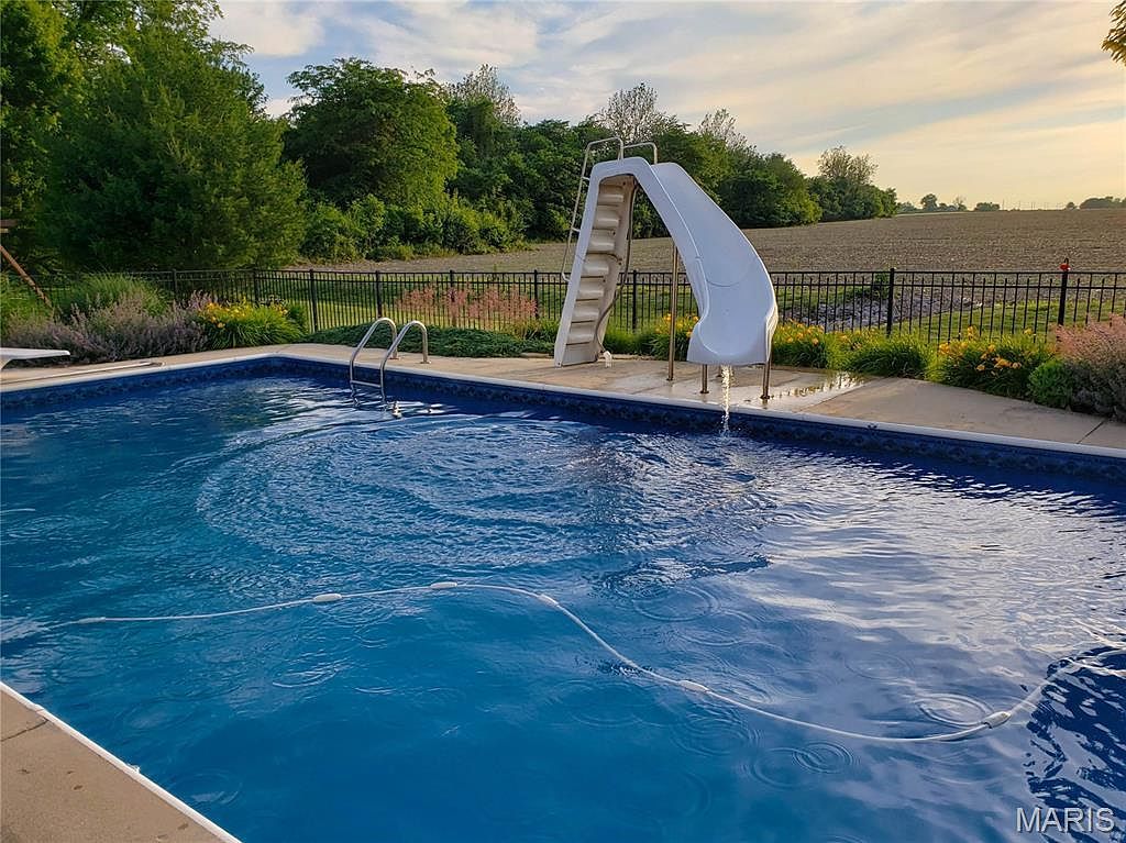 2603 Fairway Dr Belleville, IL 62220 - Thumbnail 3