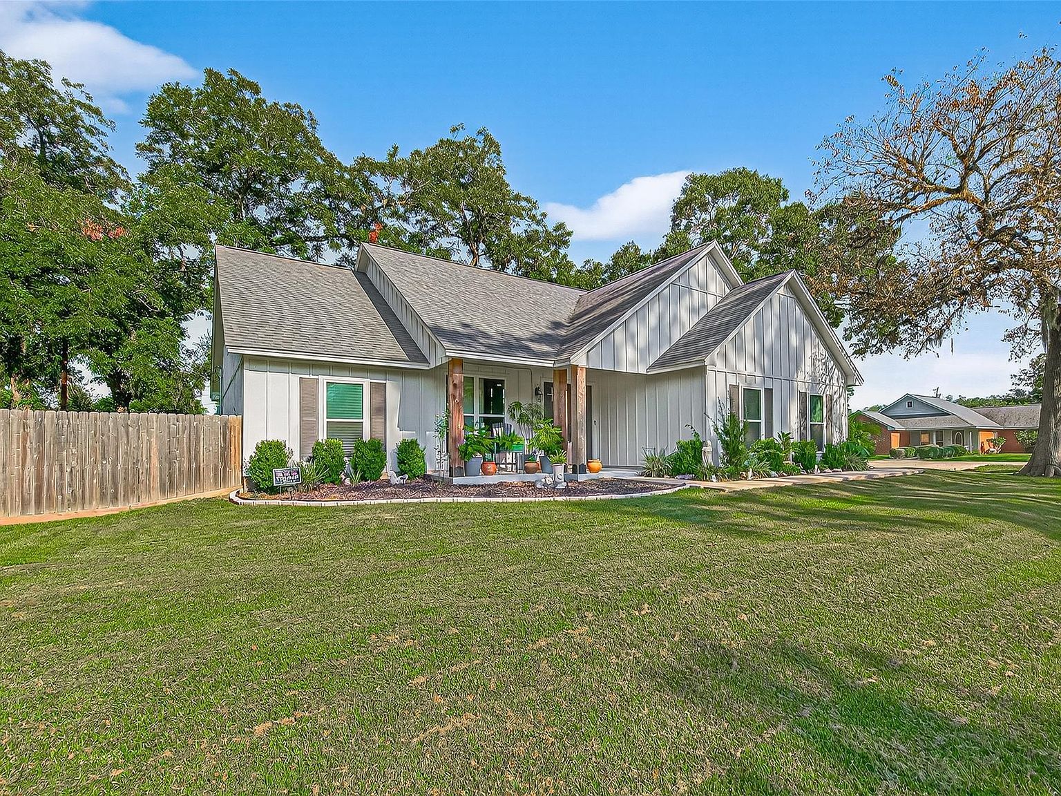 502 Tall Timber Dr West Columbia, TX 77486 - Thumbnail 3