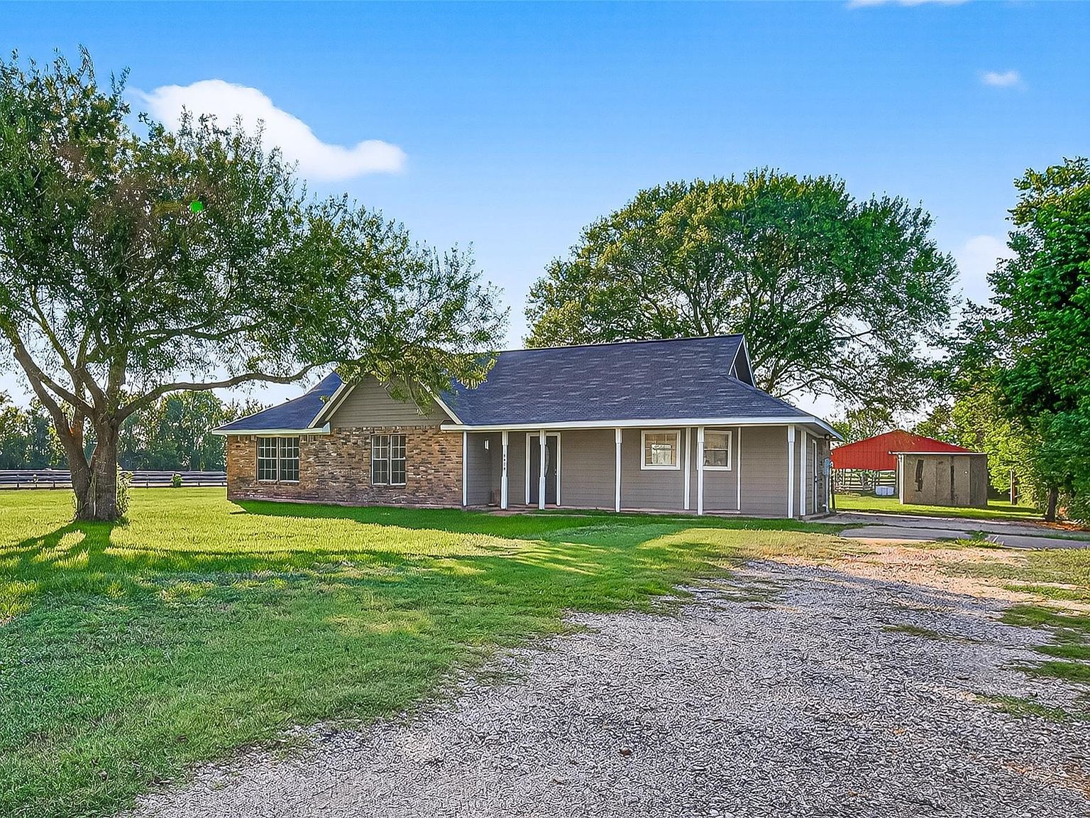 4310 Horseshoe Dr Needville, TX 77461 - Thumbnail 3