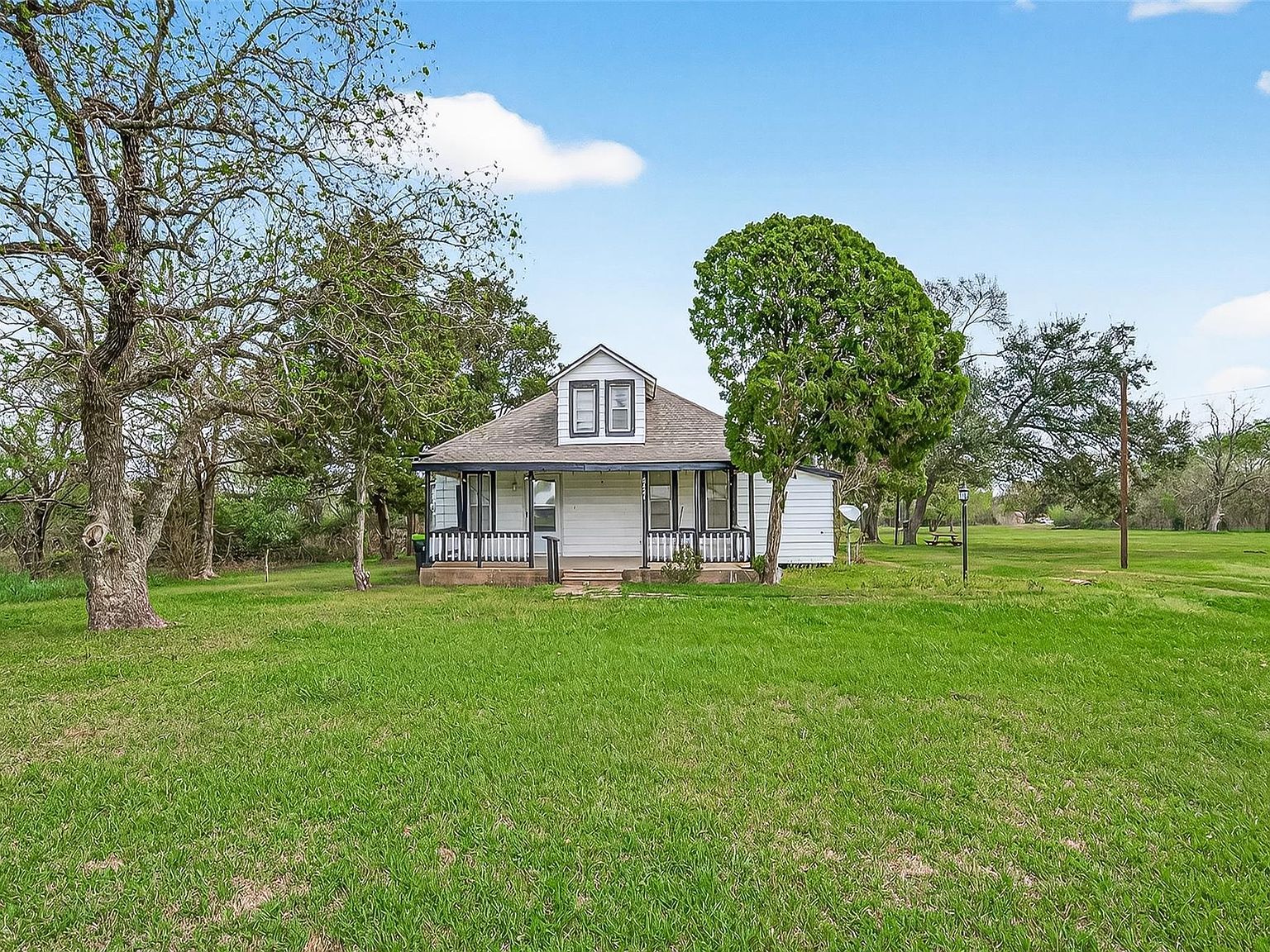 8421 Altimore Rd Needville, TX 77461 - Thumbnail 3