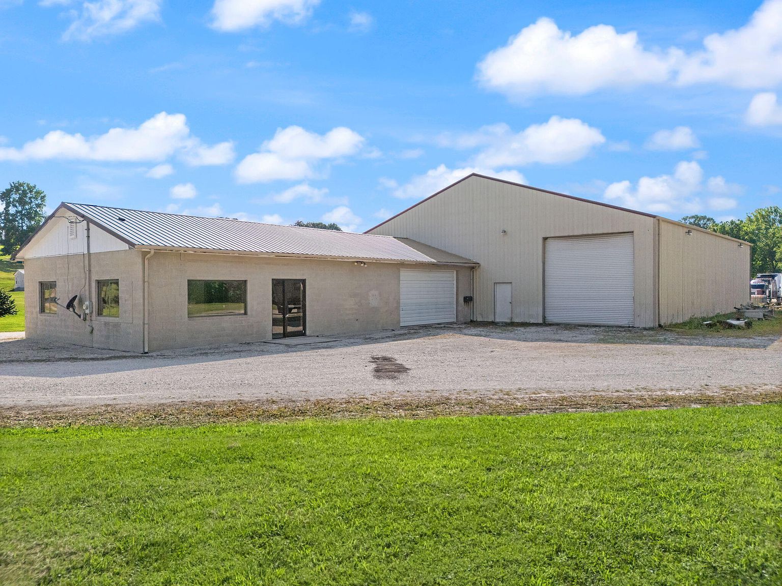 1230 Irvine Rd Clay City, KY 40312 - Thumbnail 3