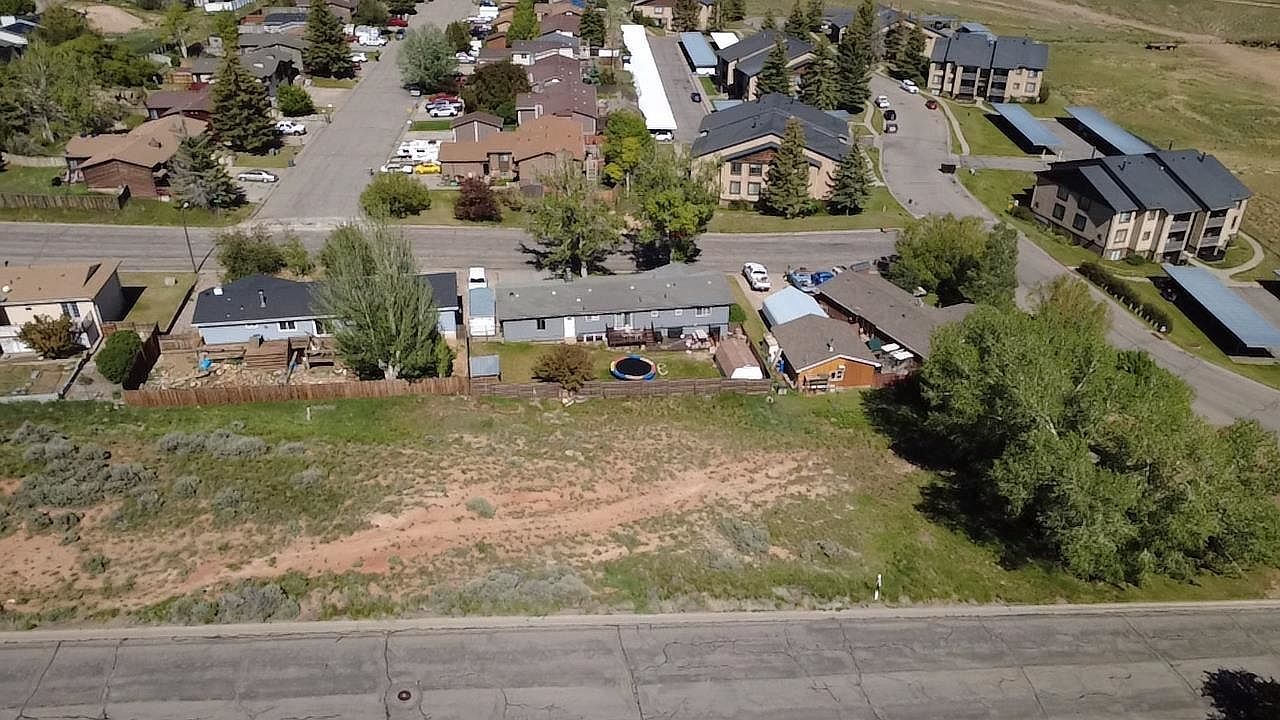 104 Hillside Dr Evanston, WY 82930 - Thumbnail 3