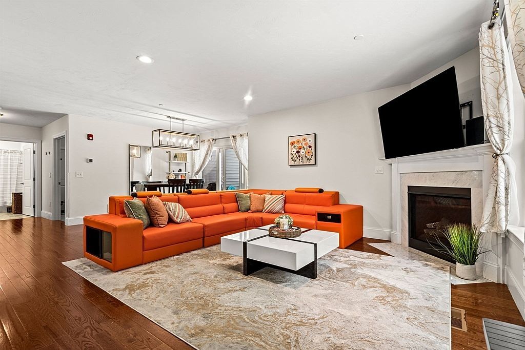 1 Roseland St Unit B14 Foxboro, MA 02035 - Thumbnail 3