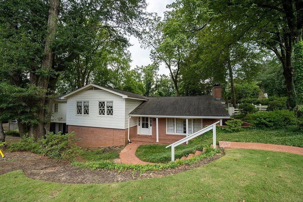 1300 Beanland Dr Oxford, MS 38655 - Thumbnail 3