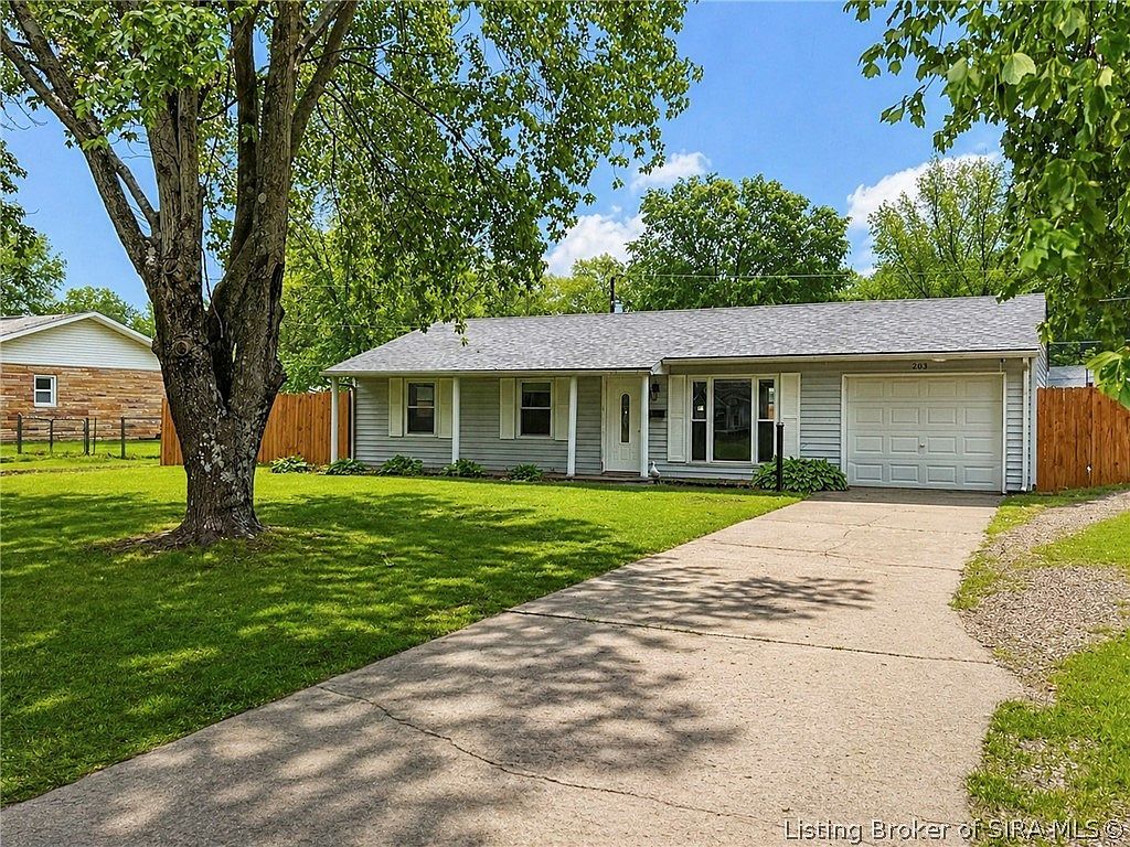 205 West St Crothersville, IN 47229 - Thumbnail 3