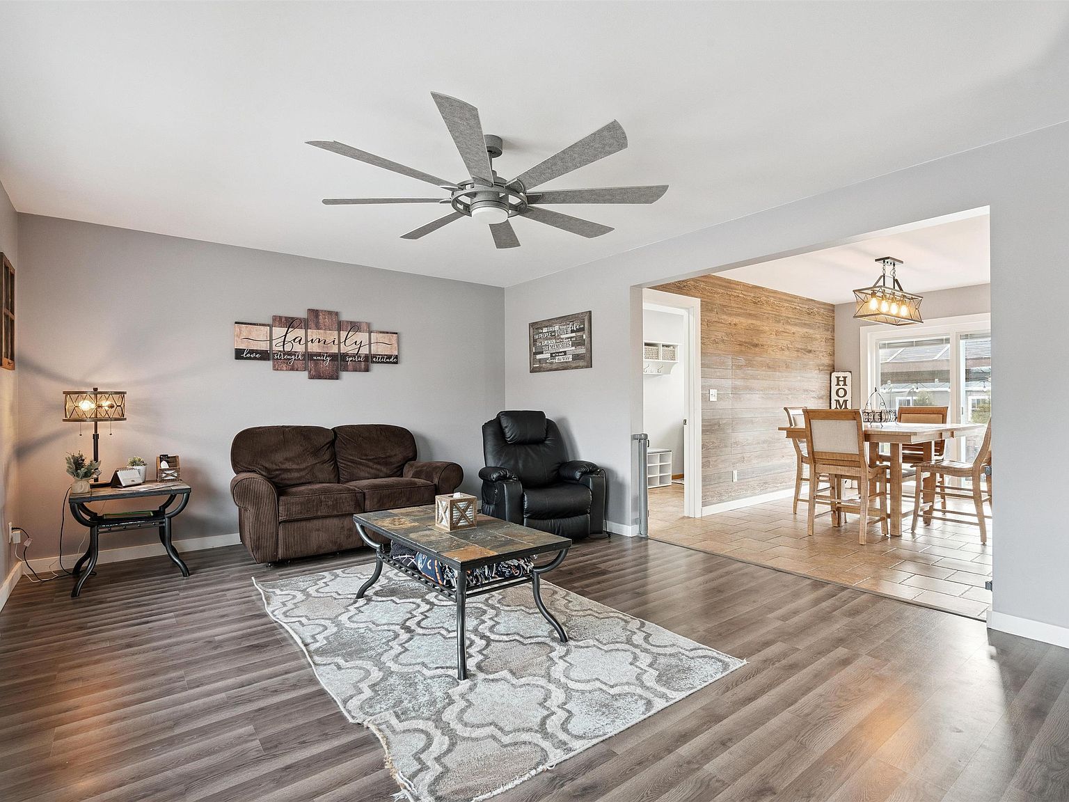 1200 5th Ave SE Cascade, IA 52033 - Thumbnail 3