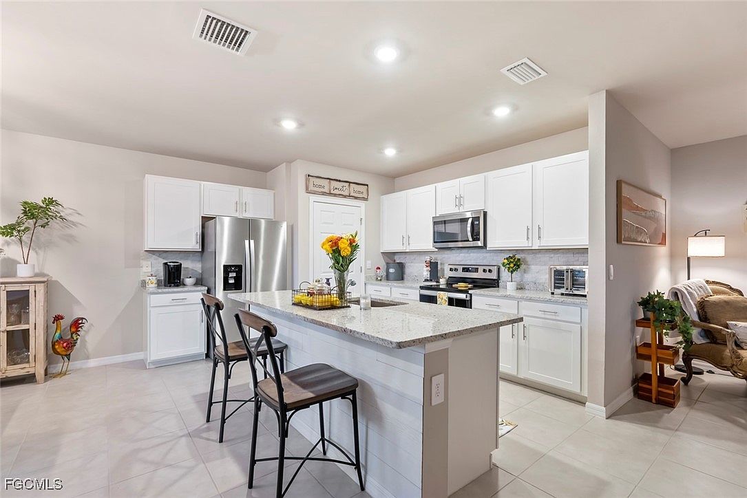 16032 Galiano Ct Punta Gorda, FL 33955 - Thumbnail 3