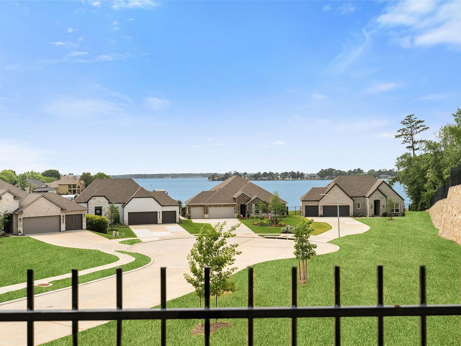 6595 Sweet Marjoram Ln Conroe, TX 77304 - Thumbnail 3