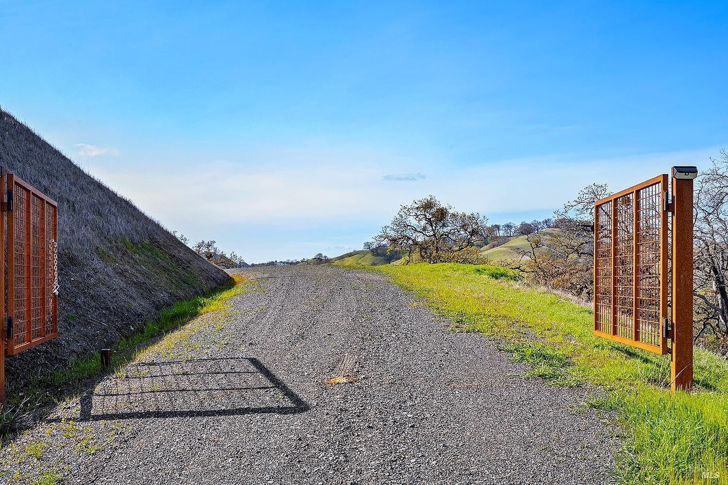 11250 Skaggs Springs Rd Geyserville, CA 95441 - Thumbnail 3