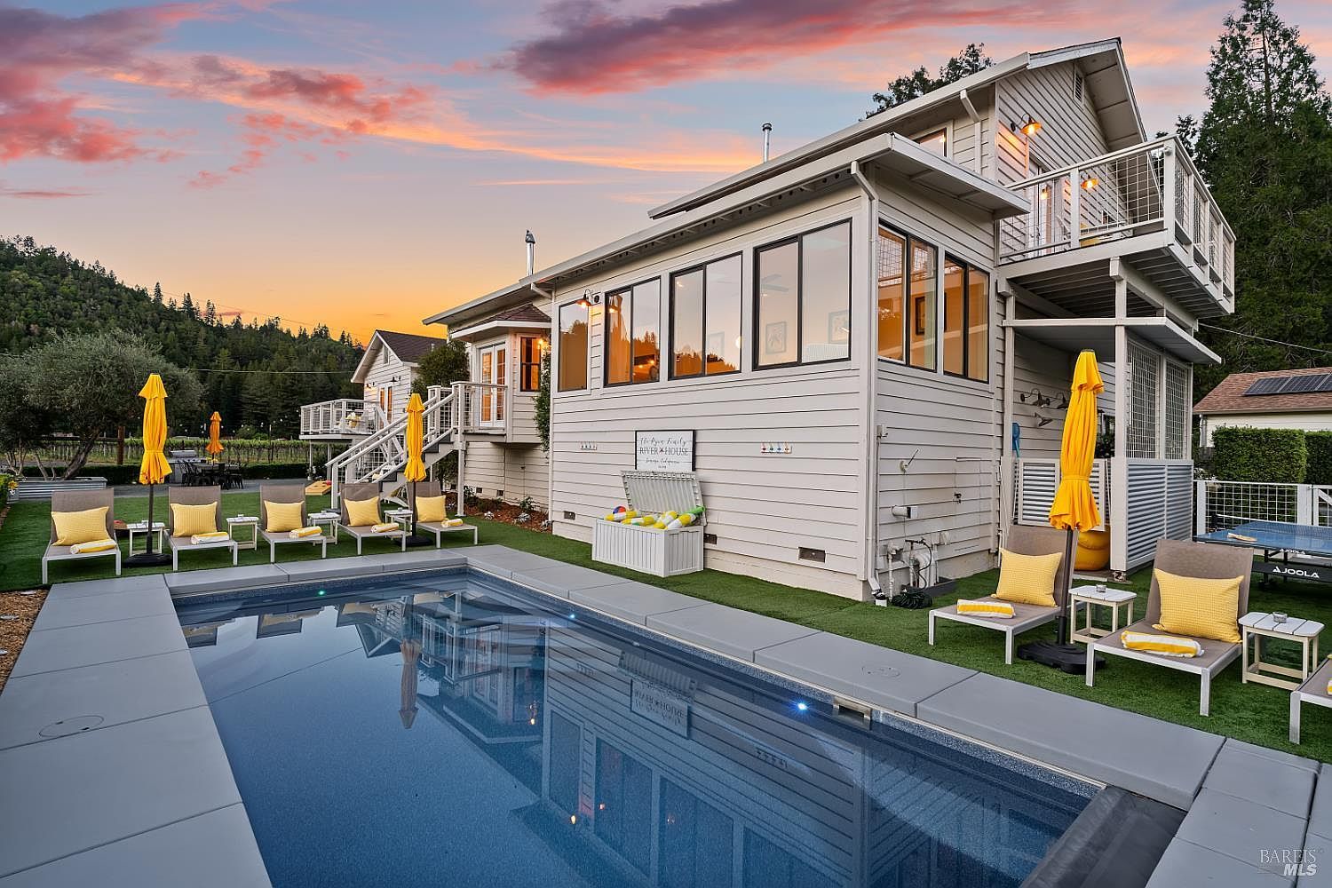 16530 Laughlin Rd Guerneville, CA 95446 - Thumbnail 3