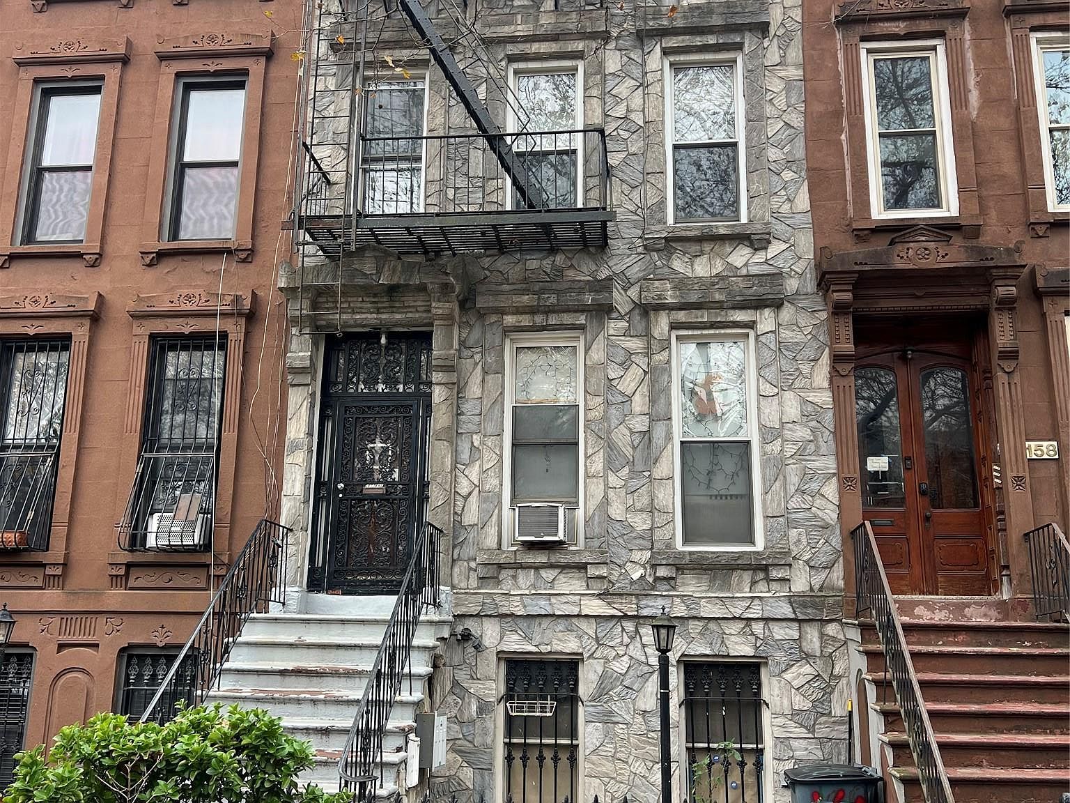 160 Decatur St #4 Brooklyn, NY 11233 - Thumbnail 3