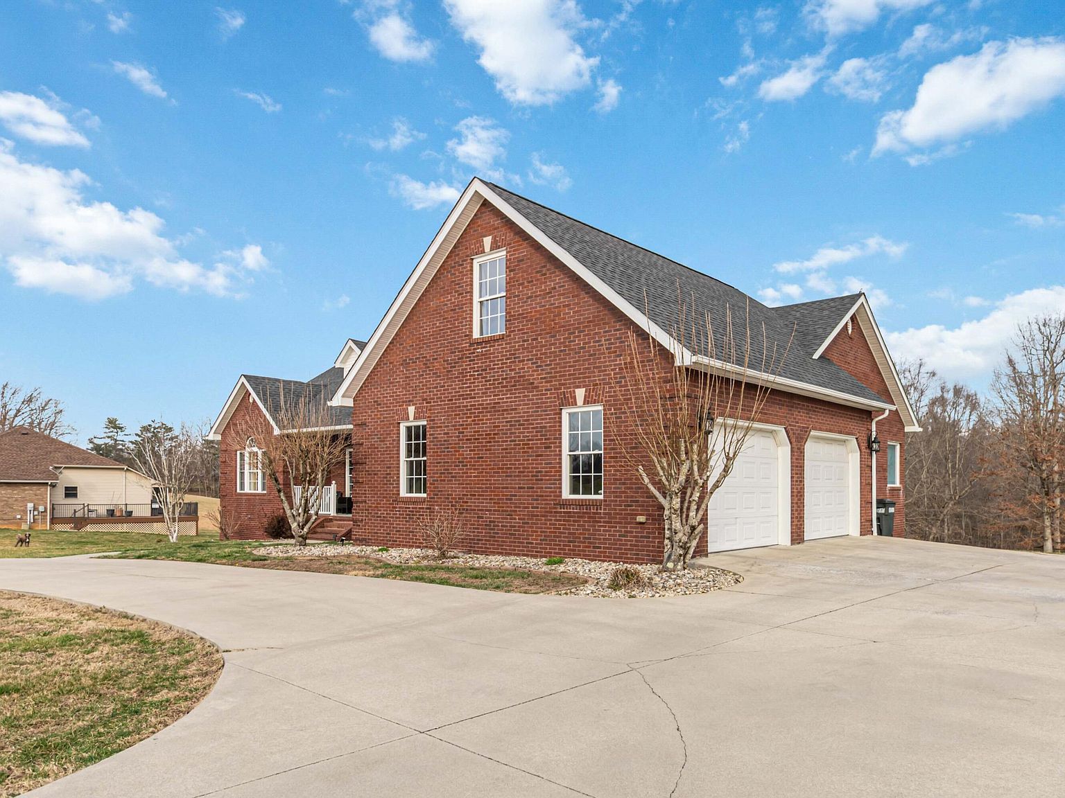 207 Remington Dr Russell Springs, KY 42642 - Thumbnail 3