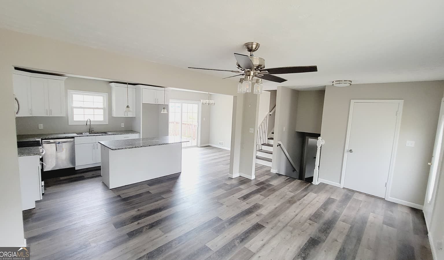 595 Lakeridge Dr SE Conyers, GA 30094 - Thumbnail 3