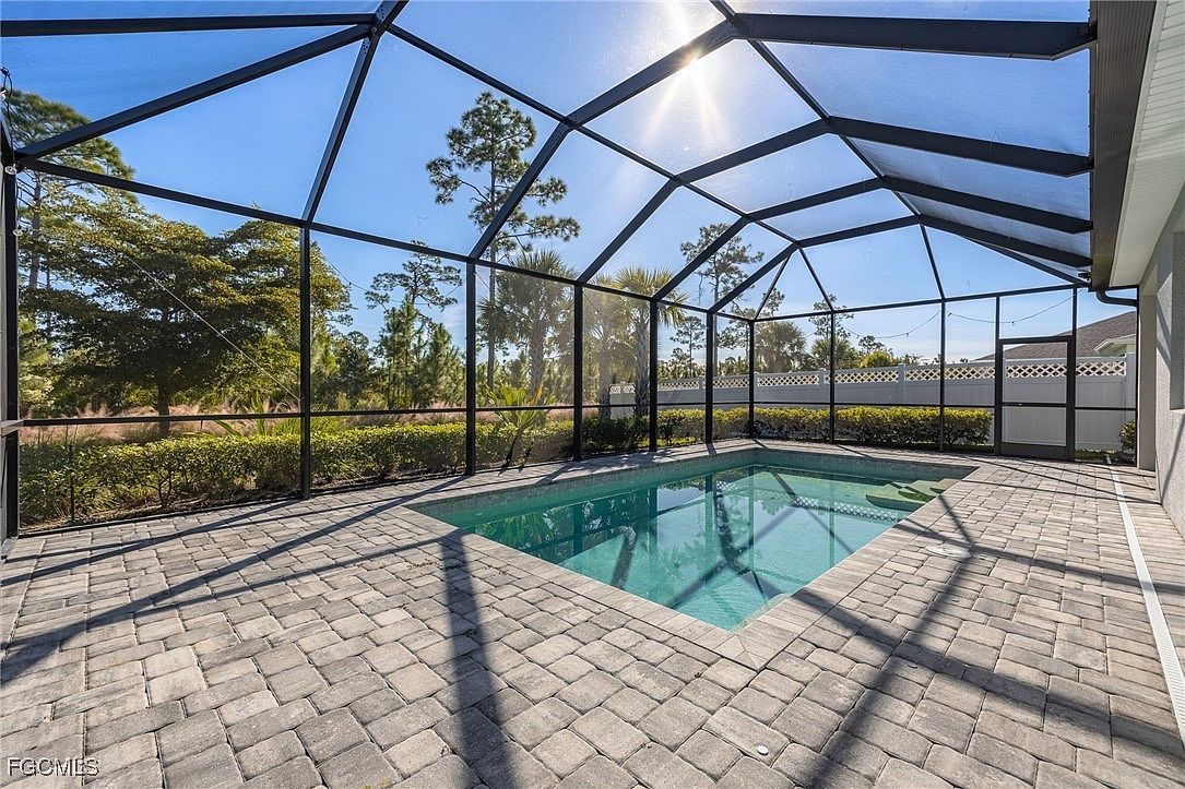 16248 Palmetto St Punta Gorda, FL 33982 - Thumbnail 3