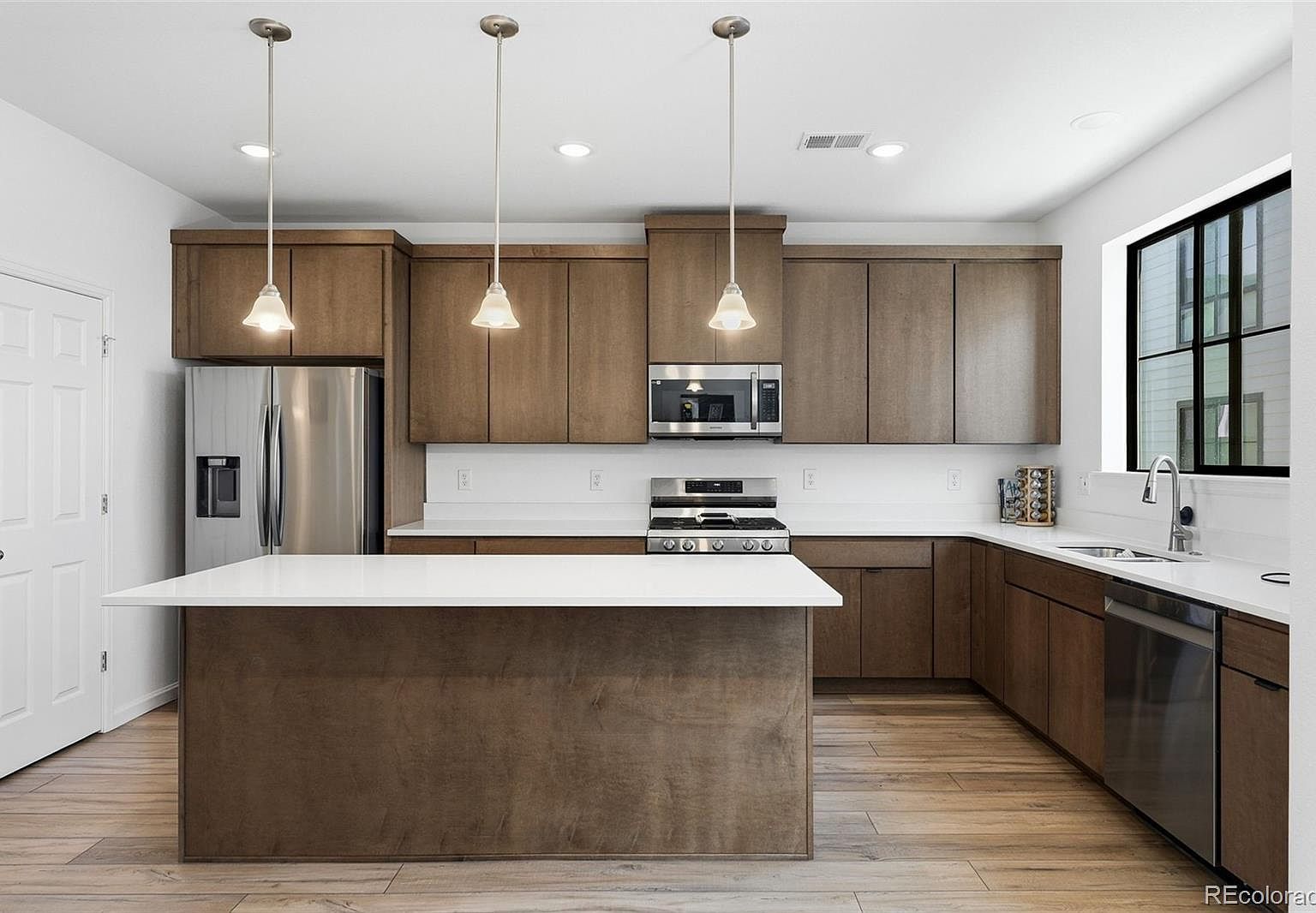 2000 S Holly St Unit 5 Denver, CO 80222 - Thumbnail 3