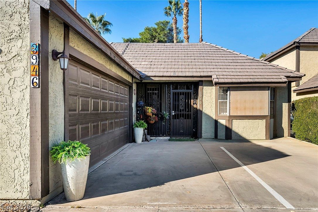 3946 Foxboro Cir Las Vegas, NV 89121 - Thumbnail 3