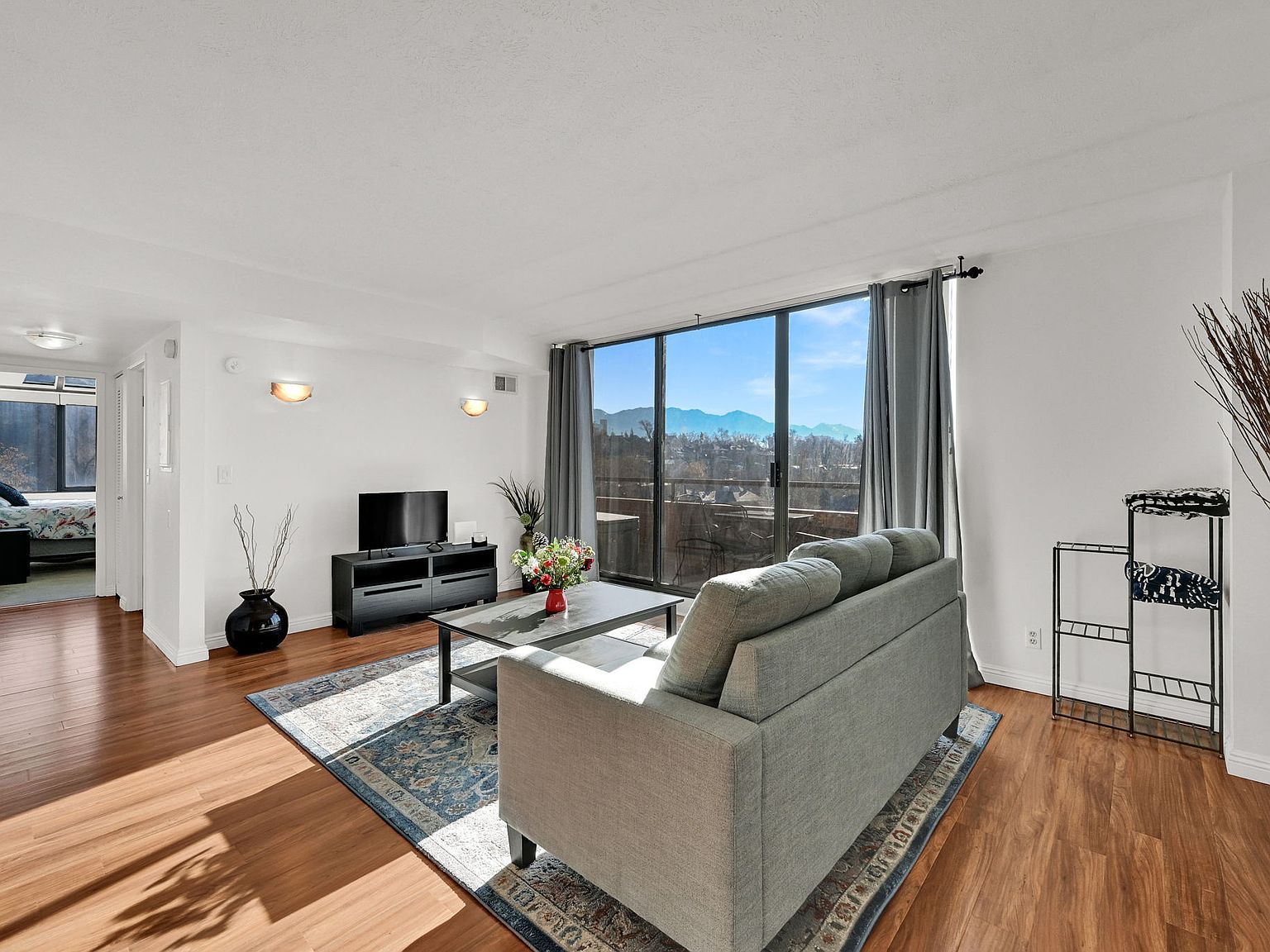 115 S 1100 E UNIT 705 Salt Lake City, UT 84102 - Thumbnail 3