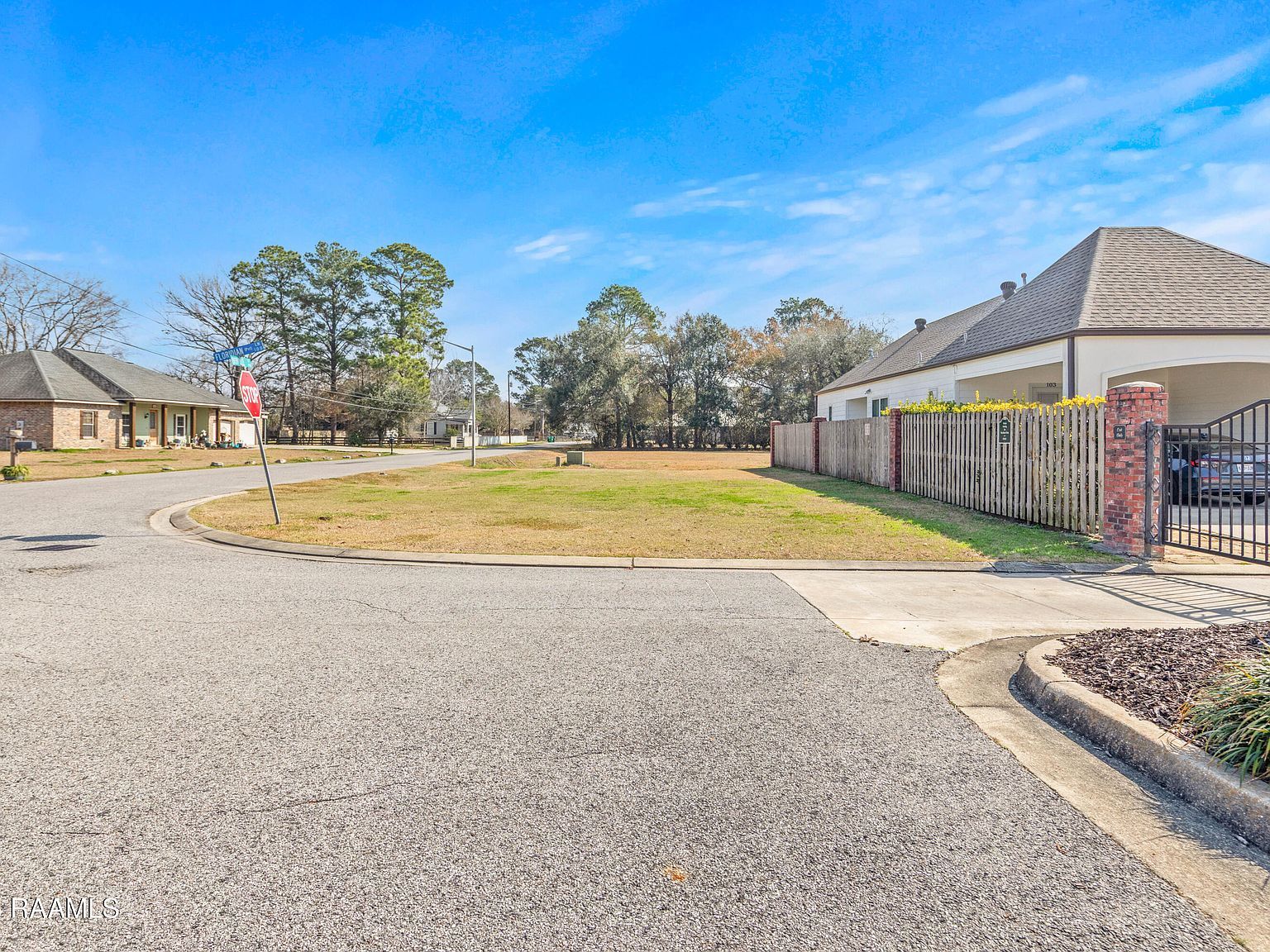 101 Floridian Ln Lafayette, LA 70506 - Thumbnail 3