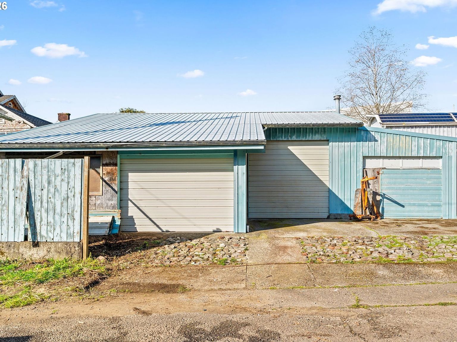 217 Pitt St Gardiner, OR 97441 - Thumbnail 3