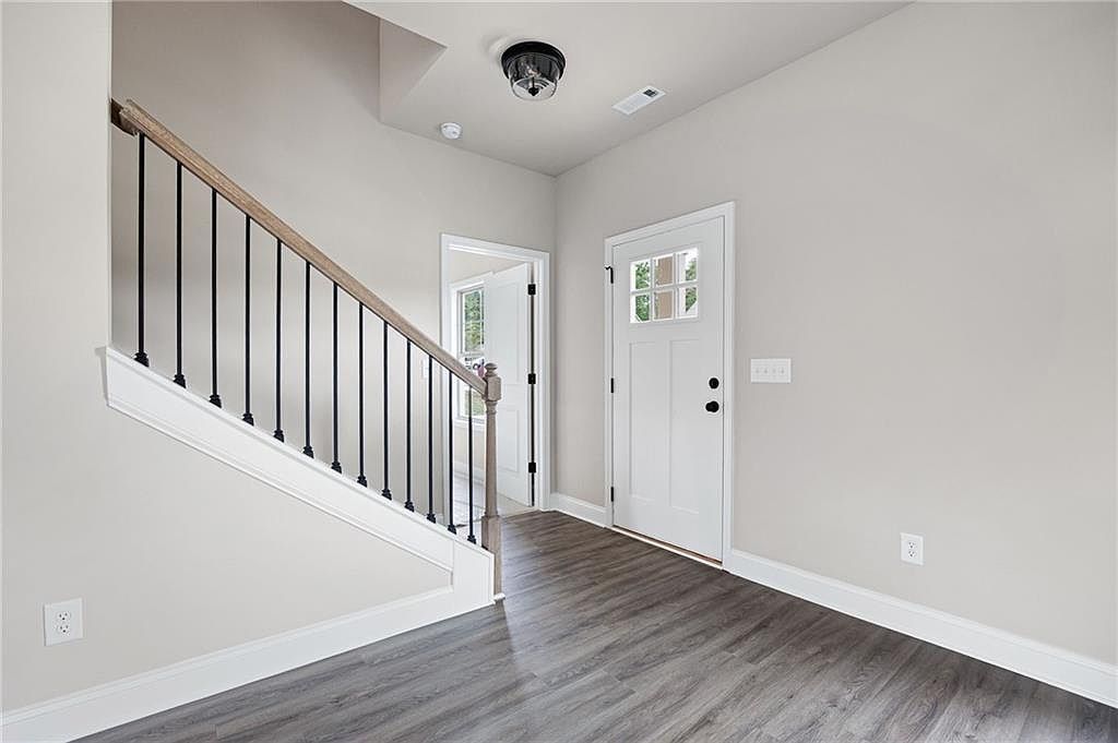 107 Winston Way Carrollton, GA 30117 - Thumbnail 3