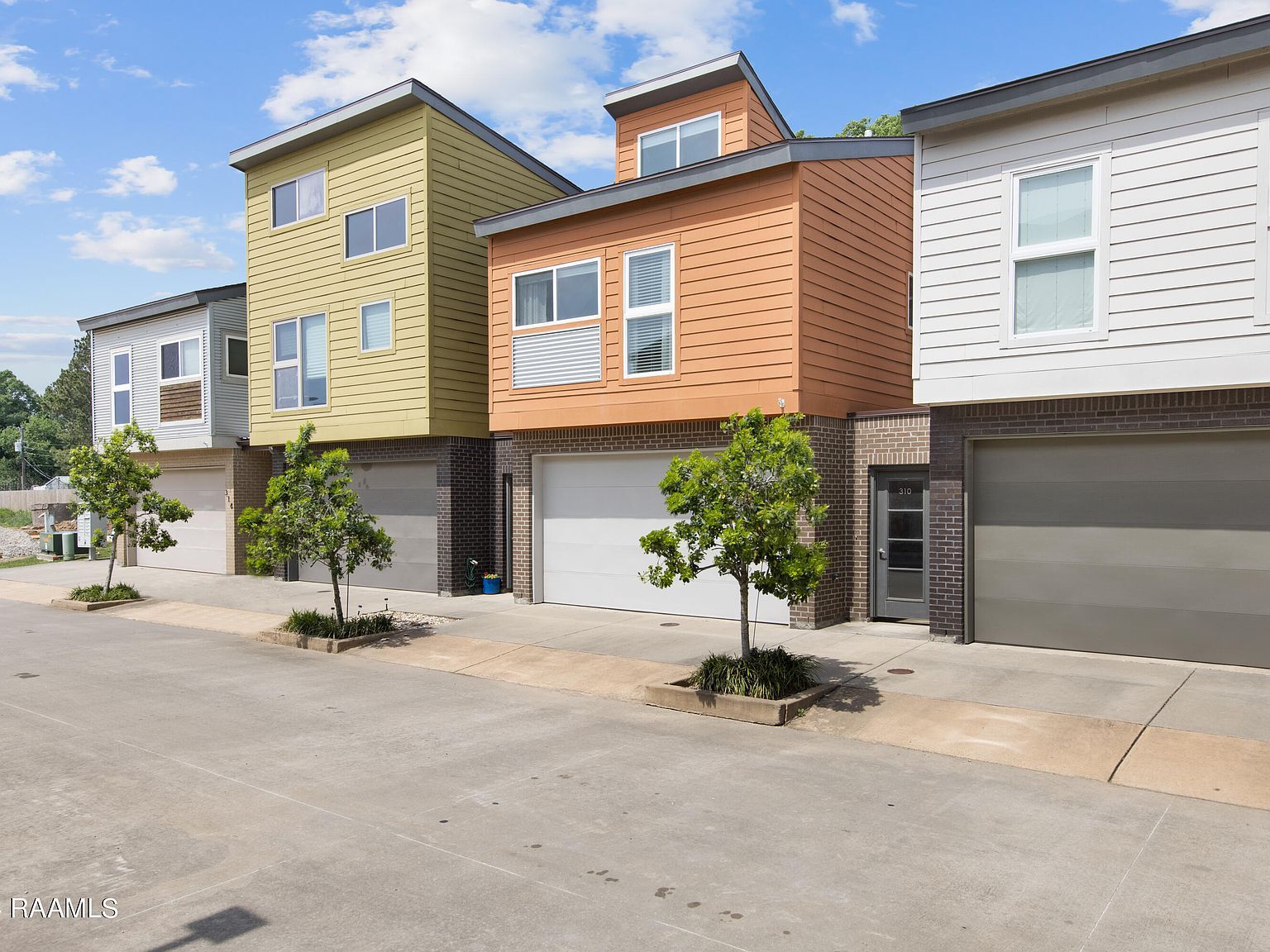 310 Highland Oaks Ln Lafayette, LA 70508 - Thumbnail 3