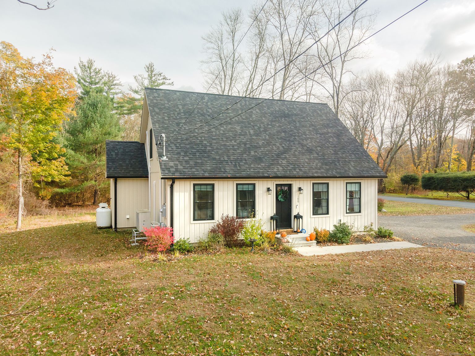 100 Squaw Rock Rd Moosup, CT 06354 - Thumbnail 3