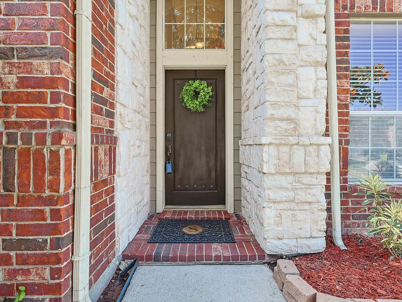 5573 Seabury Dr Fort Worth, TX 76137 - Thumbnail 3