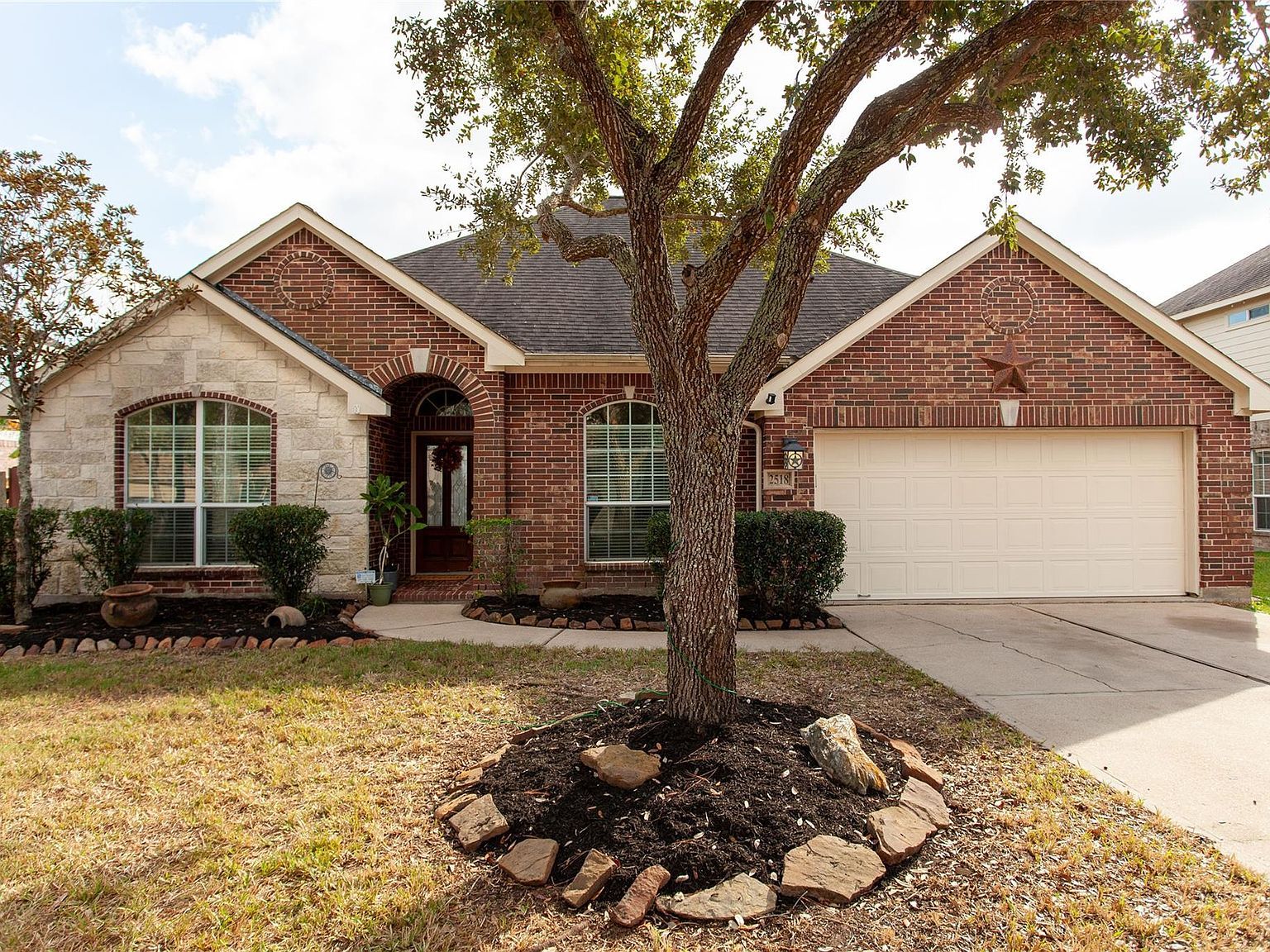 2518 Platinum Chase Dr Rosharon, TX 77583 - Thumbnail 3