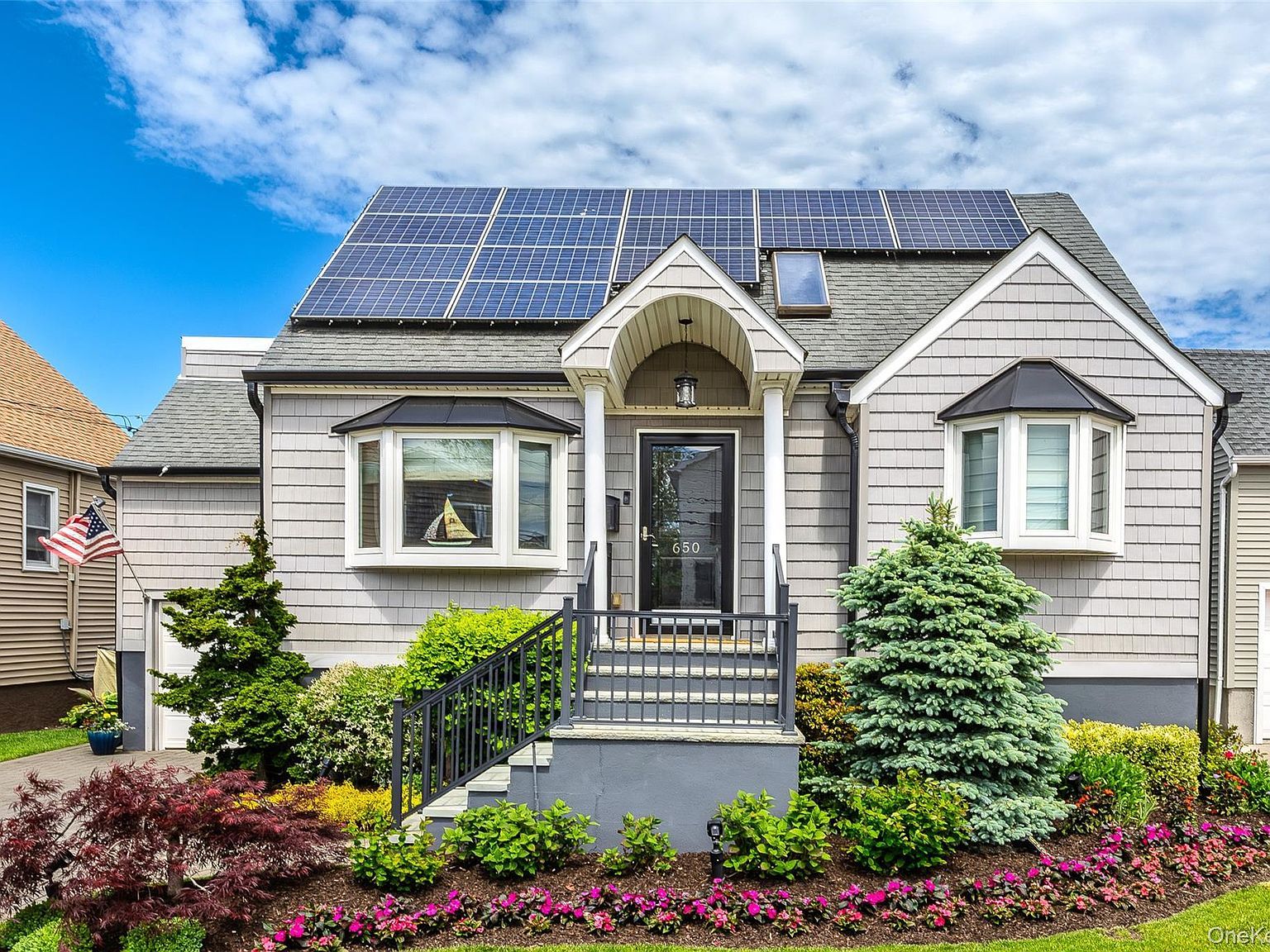 650 S 9th St Lindenhurst, NY 11757 - Thumbnail 3
