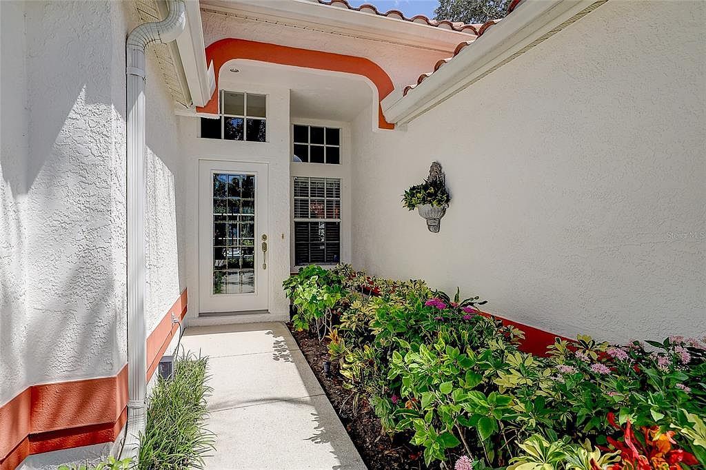 4443 Del Sol Blvd S Sarasota, FL 34243 - Thumbnail 3