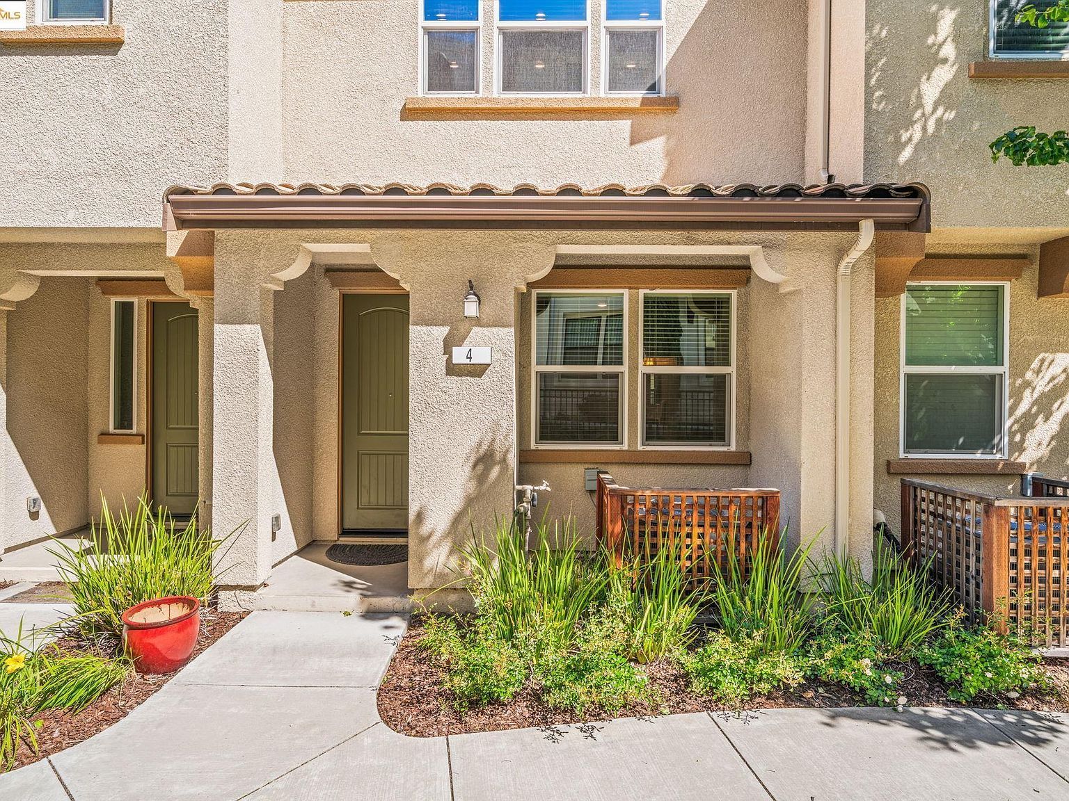 1280 Gusty Loop UNIT 4 Livermore, CA 94550 - Thumbnail 3