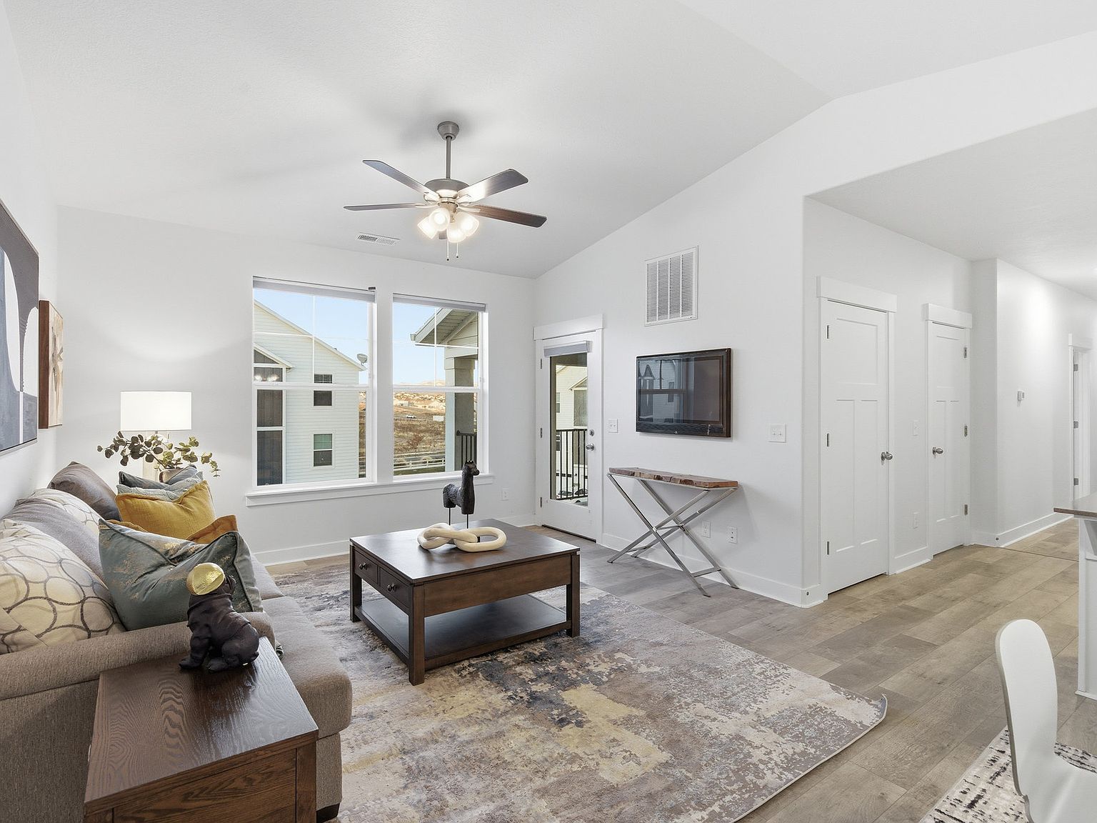 936 W Big Ben Ln UNIT 301 Saratoga Springs, UT 84045 - Thumbnail 3