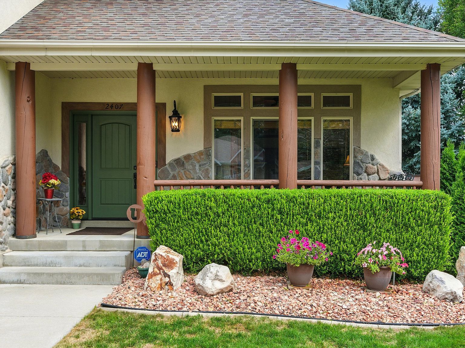 2407 E Bengal Bend Cv Cottonwood Heights, UT 84121 - Thumbnail 3